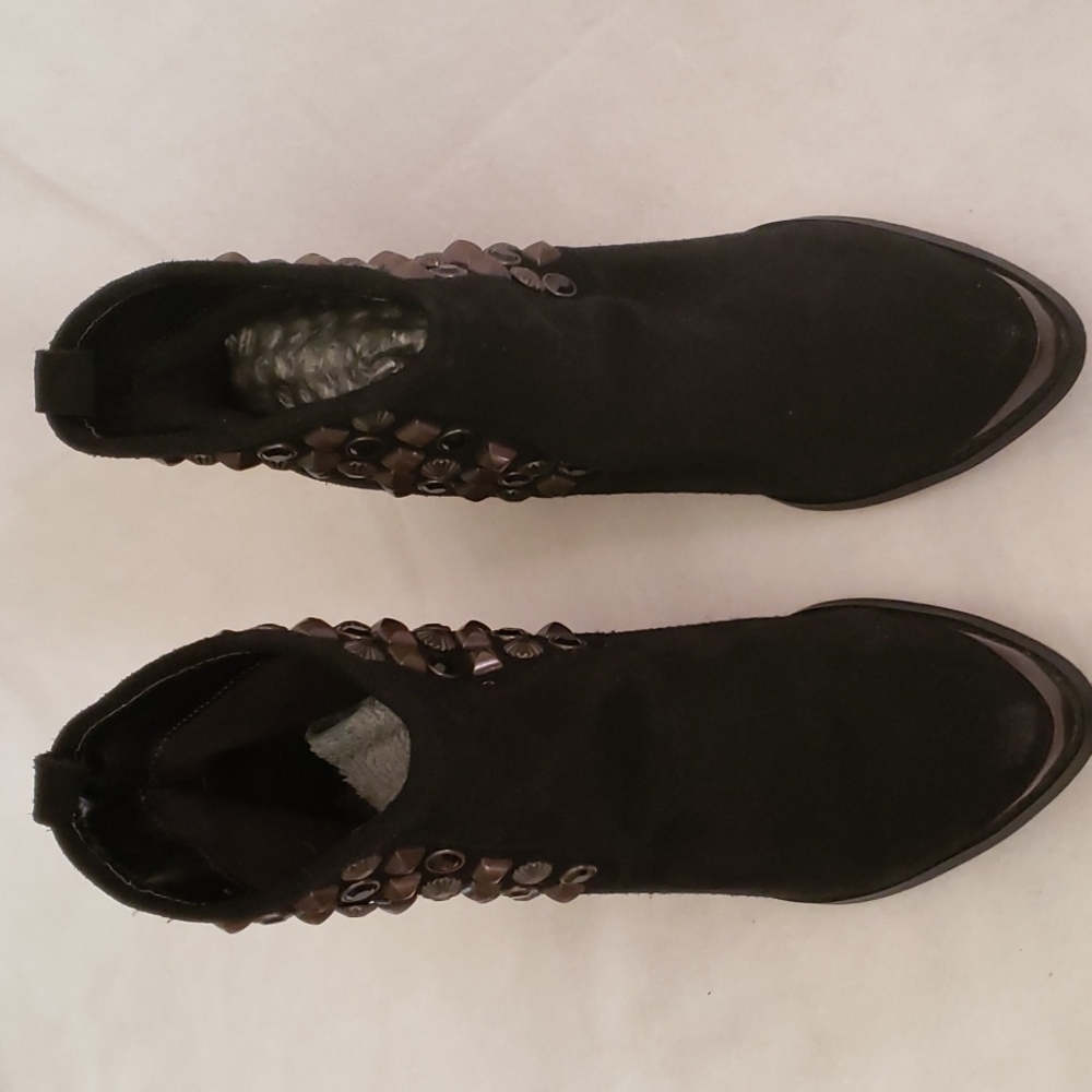 Chinese Laundry Ankle Boots